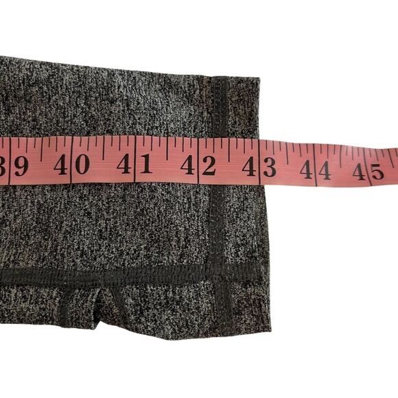 Victoria’s Secret VSX Sport Knockout Gray Stirrup Leggings - Picture 8 of 8